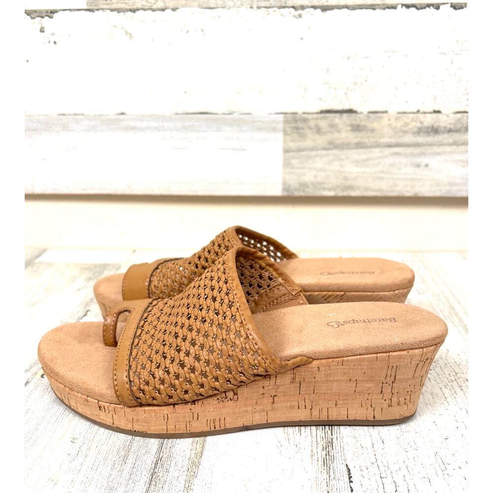 Baretraps Bethie Womens 9.5 Beige Cork Wedge Woven Slip On Sandals NEW